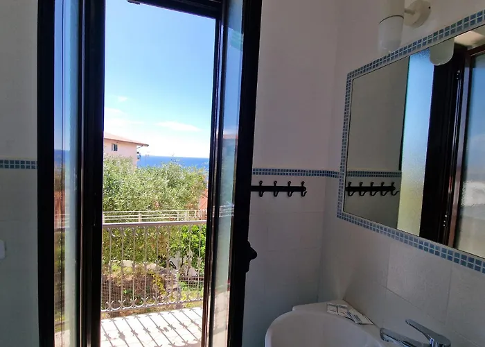 La Rosa Dei Venti B&B 팔리누로